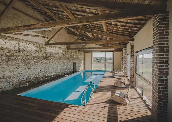 Hébergement de vacances De Groupe La Barriere